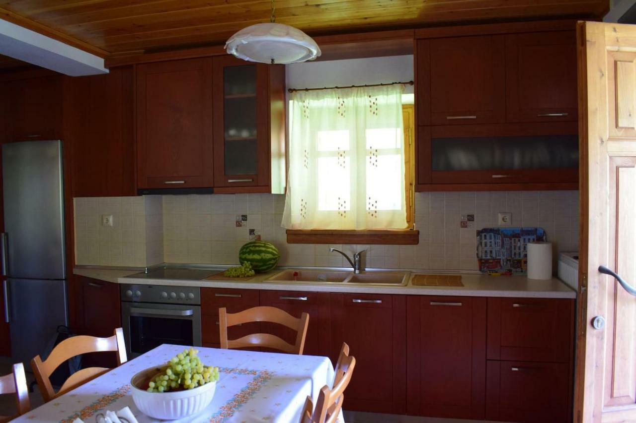Holiday Home Dionysis Chorefton Exterior photo